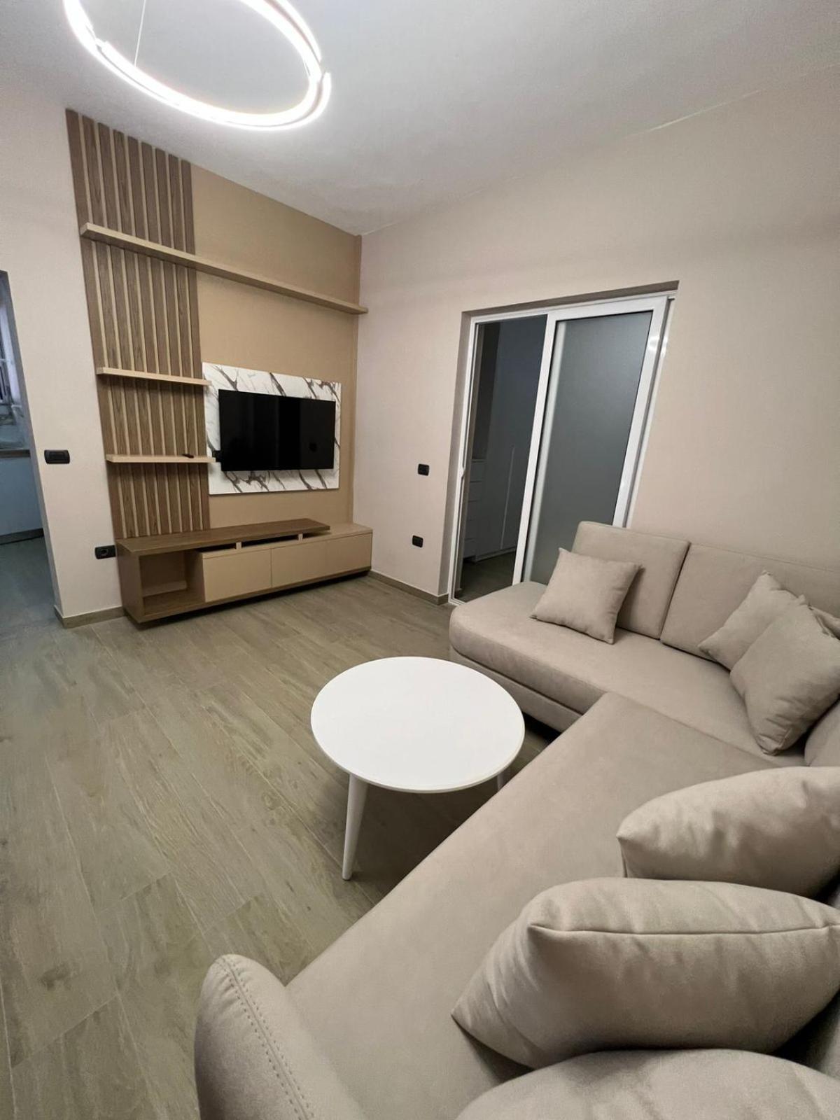 Large Apartmán Vlorë